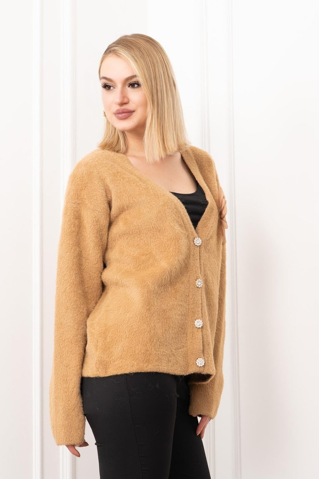 CAMERON GÜL DETAYLI YÜN HIRKA - camel